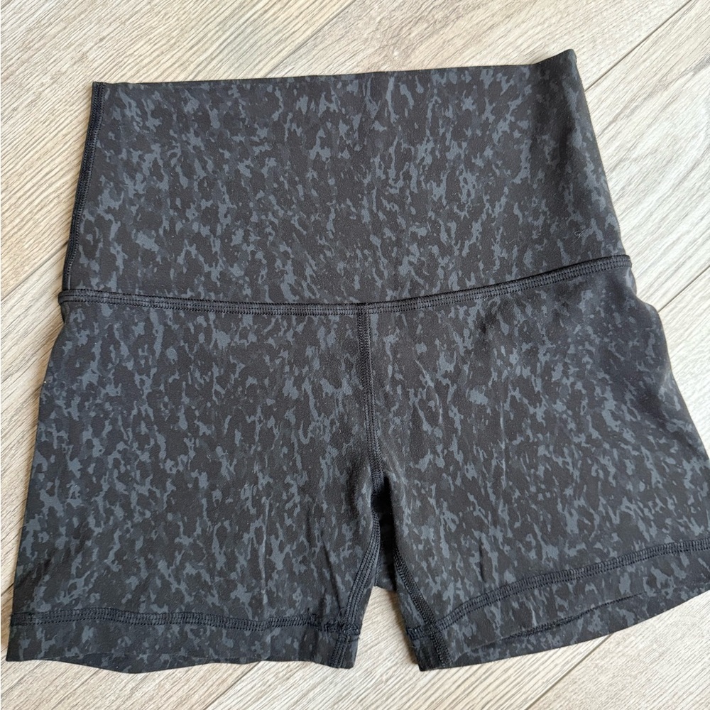 Lululemon align shorts size 2 length 4